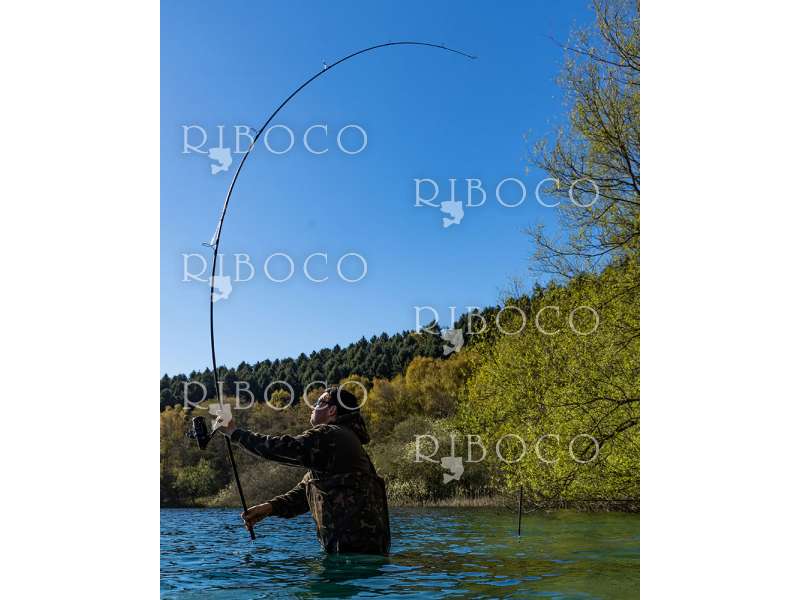 Fox EOS Pro from fishing tackle shop Riboco ®Riboco ®