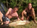 Float, 	Grass carp 